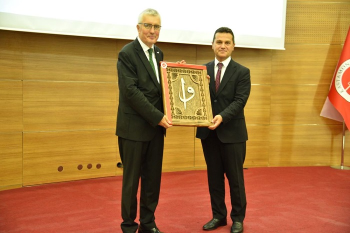 Üniversitemizde YÖKAK Başkanı Prof. Dr. Kocabıçak Akreditasyon Süreçlerini Anlattı